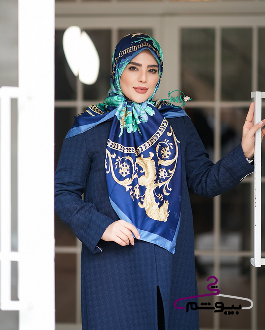 روسری ابریشم ژاکارد طرح سینیوریتا سرمه ای